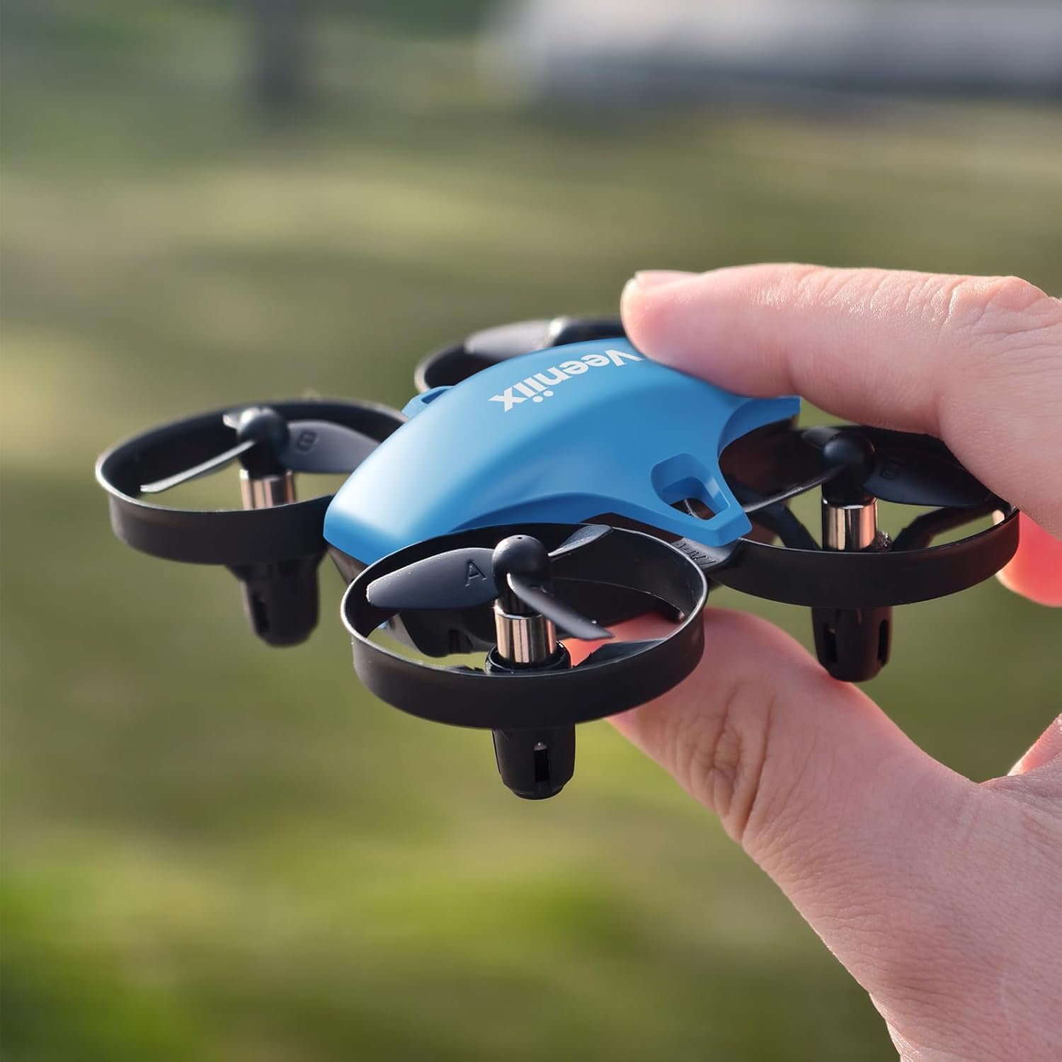 Veeniix V995 Mini Drones for Kids and Beginners,Indoor RC Quadcopter,Small Helicopter Plane with 3D Flips,360° Rotation,Circle Fly,Auto Hover,Headless Mode and 3 Batteries,Gift for Boys and Girls